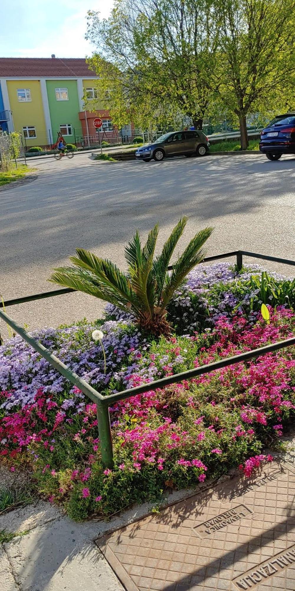Piccolo Apartment Knin Bagian luar foto